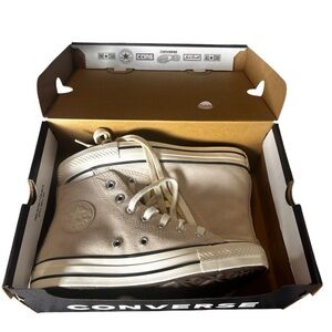 NIB Converse Chuck Taylor All Star Cozy Suede Hi Top Light Dune Sherpa 6